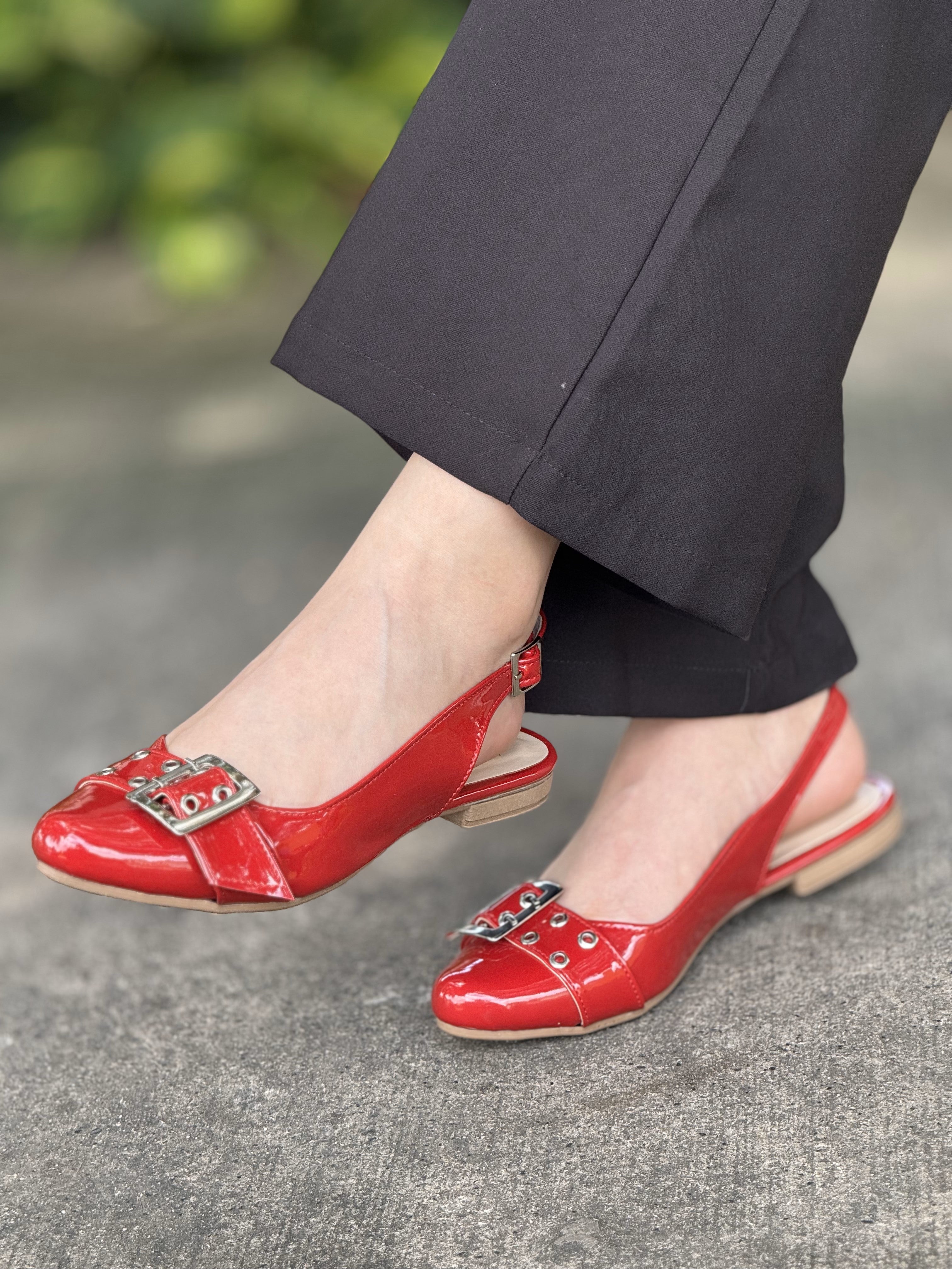 gid://shopify/MediaImage/24692321189982